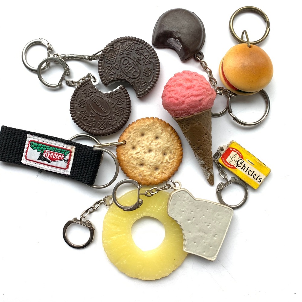 ❤️Vintage❤️Food-Chiclets-Keebler Keychain ornament